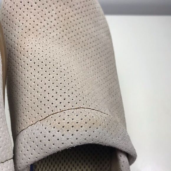 b. ø. c. Slip on Clogs - Picture 2 of 8